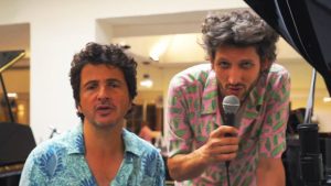 David (de David & Jonathan) furieux contre Le Noiseur pour sa reprise de "Est-ce que tu viens pour les vacances ?"